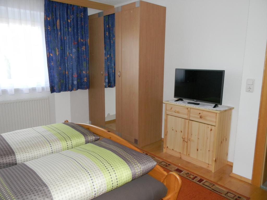 Ferienwohnung Gasser ヴェンス エクステリア 写真